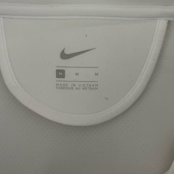 Short sleeve Nike coat - Picture 2 of 2